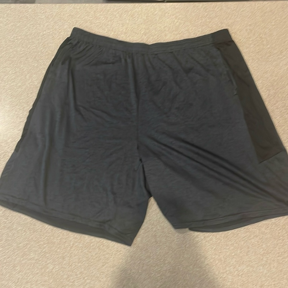men’s 3XL athletic shorts